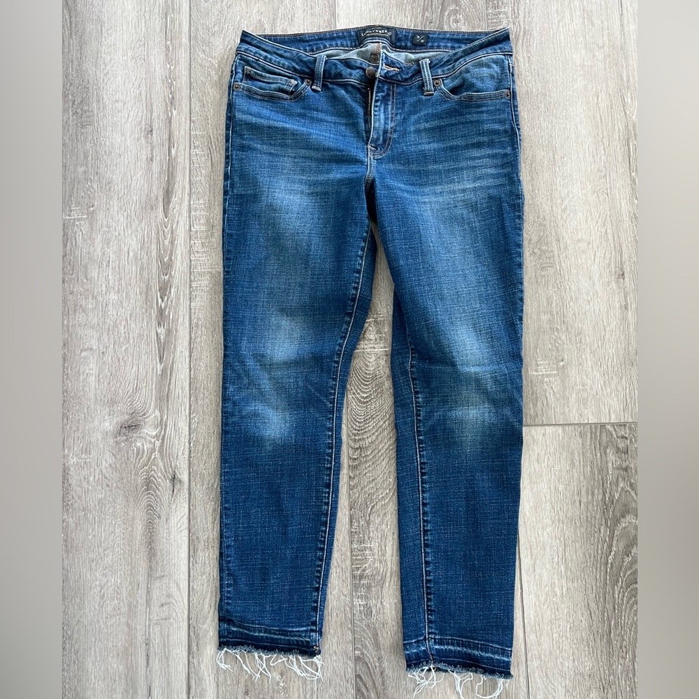 Woman’s Lucky Brand jeans size 30 waist or 10 cropped ankle